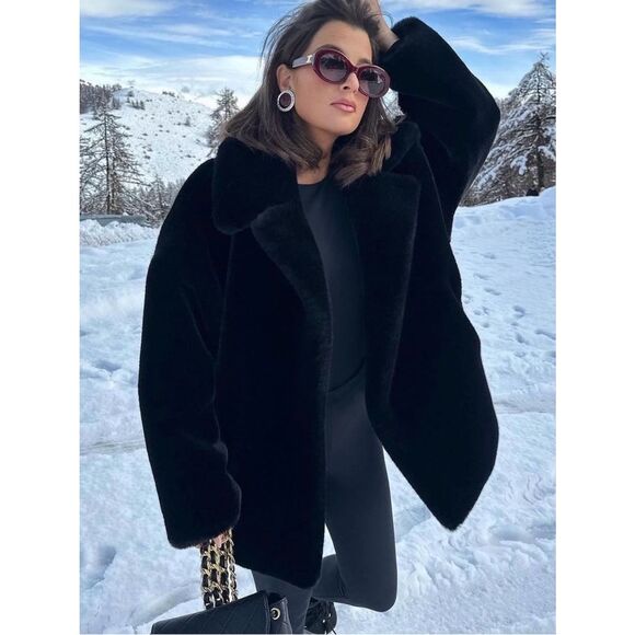 Zara Jackets & Blazers - ZARA FAUX FUR COAT NEW